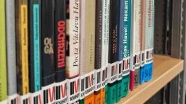 knihovnička vh2 636